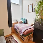 Artful 3 Bedroom Apt In City Center 5 Min By Foot To Esc & Art Basel