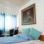 Hotel White Horse