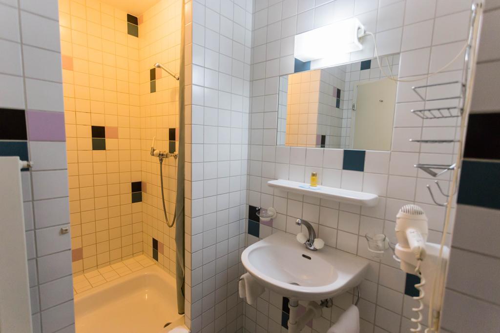 White Horse Hotel 3*