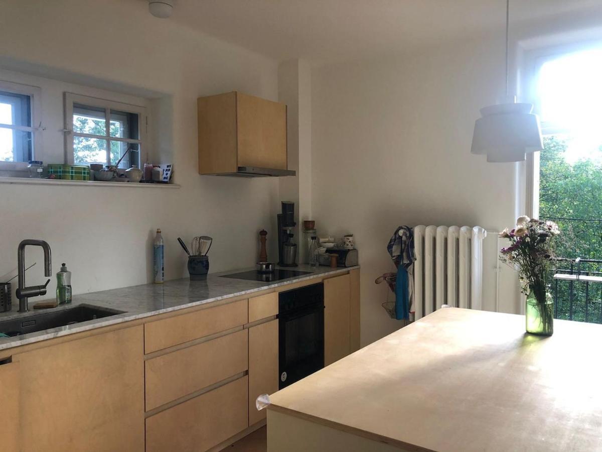 4 Story, 12 Beds, Near Eurovision Contest * Basel