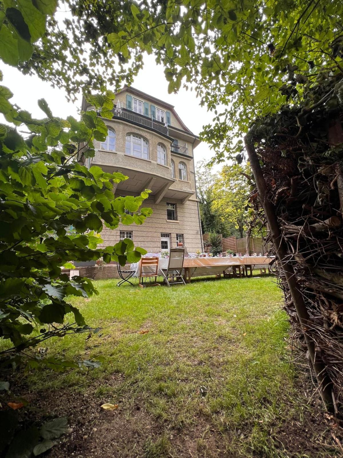 4 Story, 12 Beds, Near Eurovision Contest Villa Basel