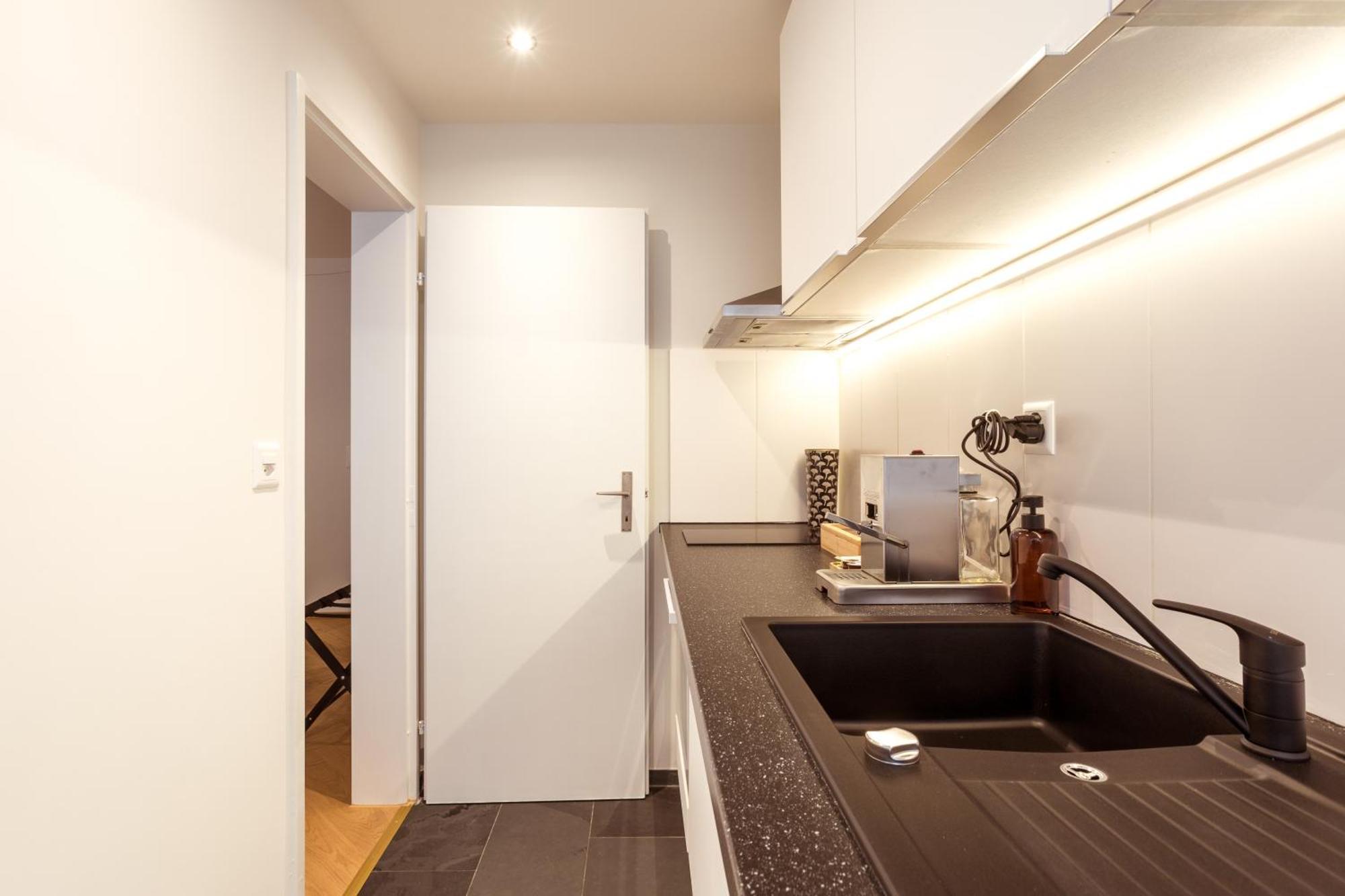 Boutique Im Trendigen Quartier Am Rhein *
