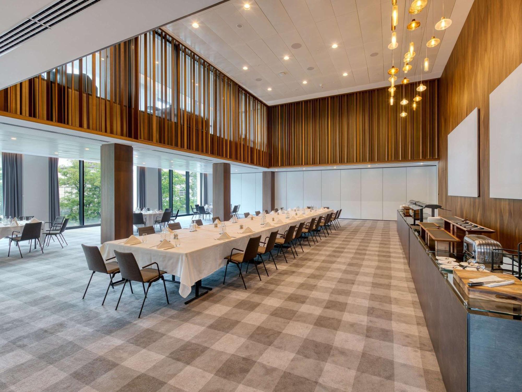 Moevenpick Hotel