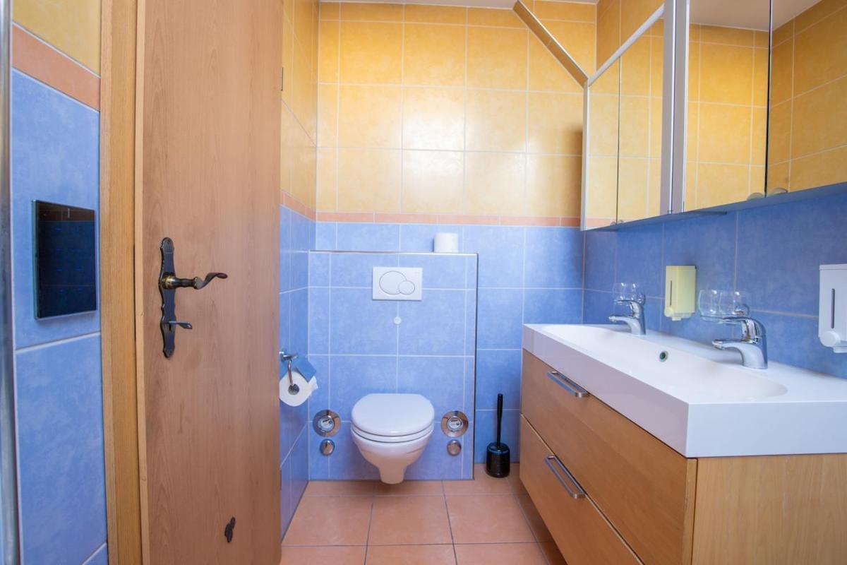 Special Roger F Rabbit 4 Apartment, Roche Towers, 10-star * Basel