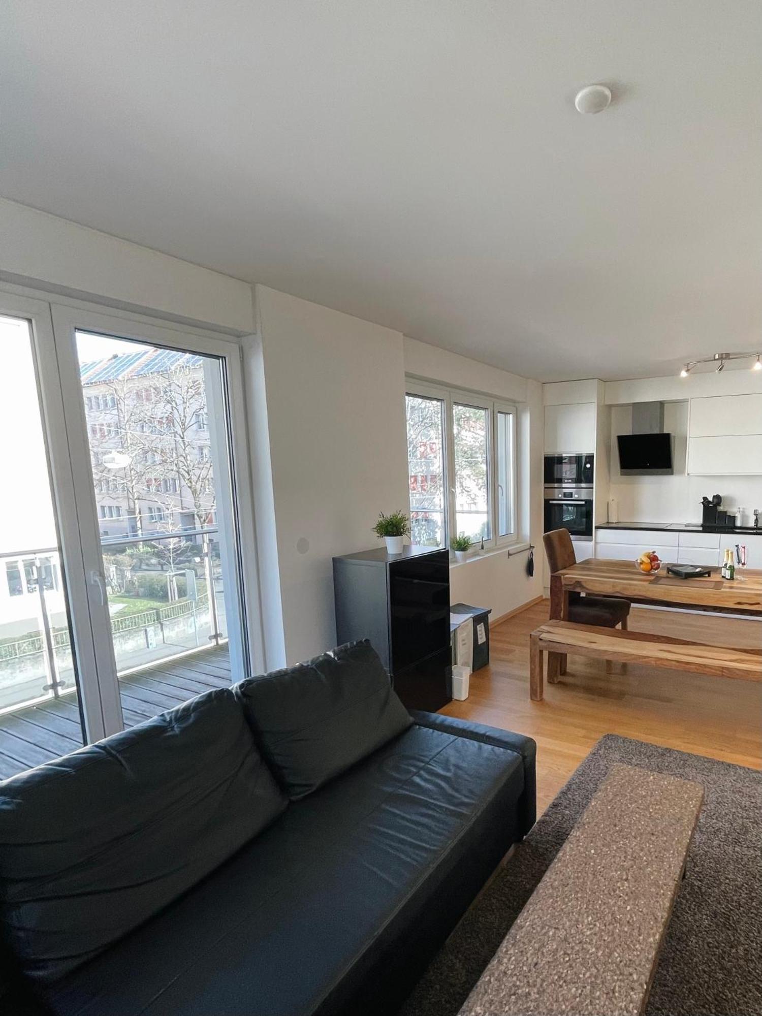 Apartment Baseliving 3,5 - Bahnhof Sbb - Self Check-in