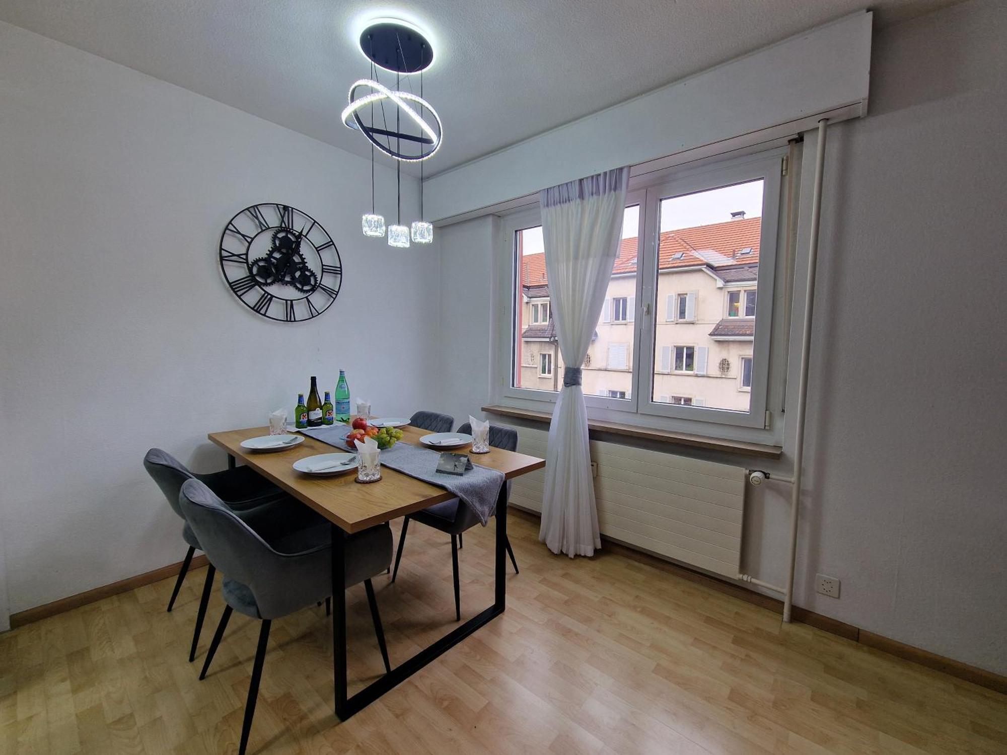 Tolle Moeblierte 76b Apartment Basel