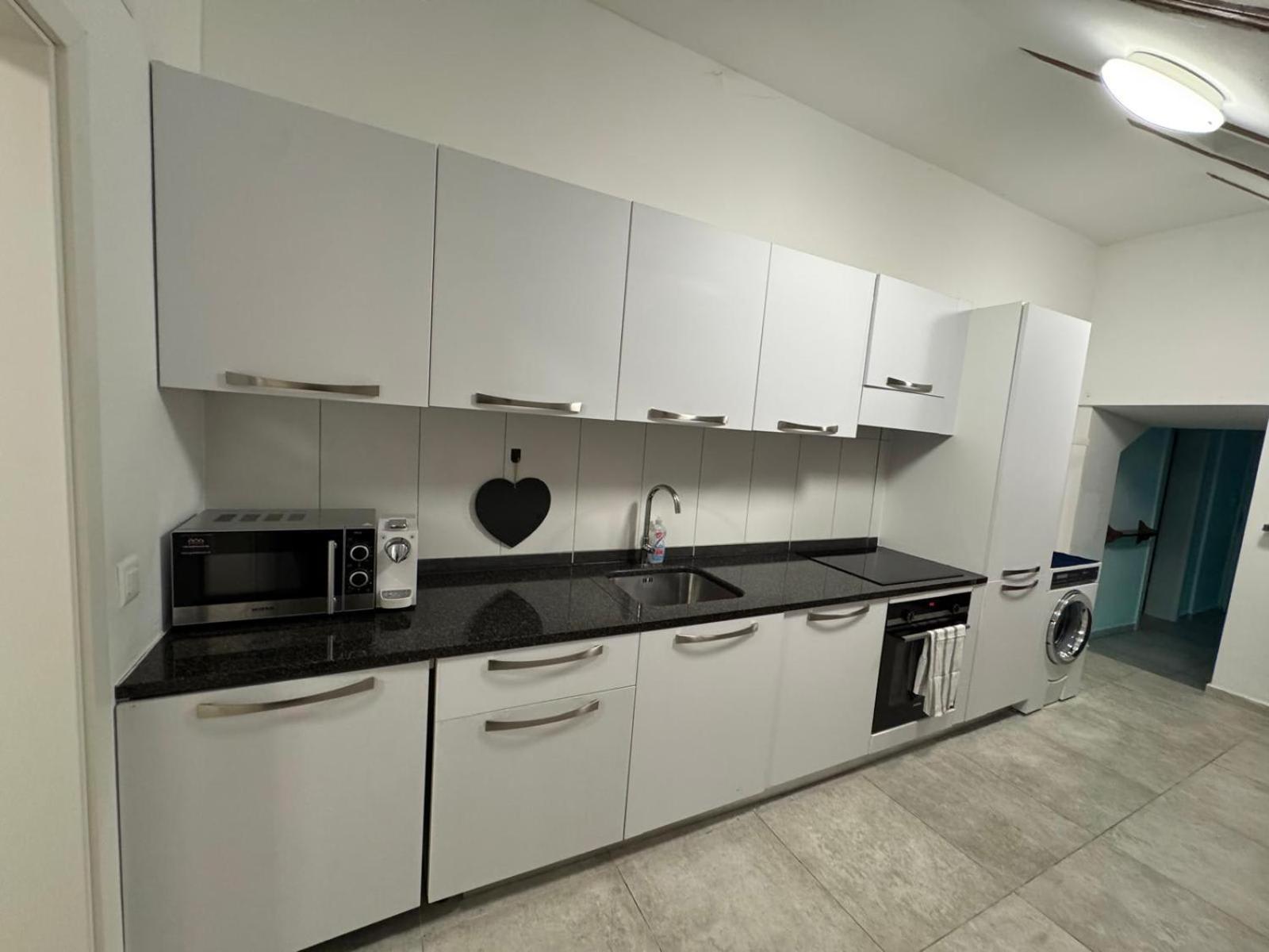 Apartment Bs12