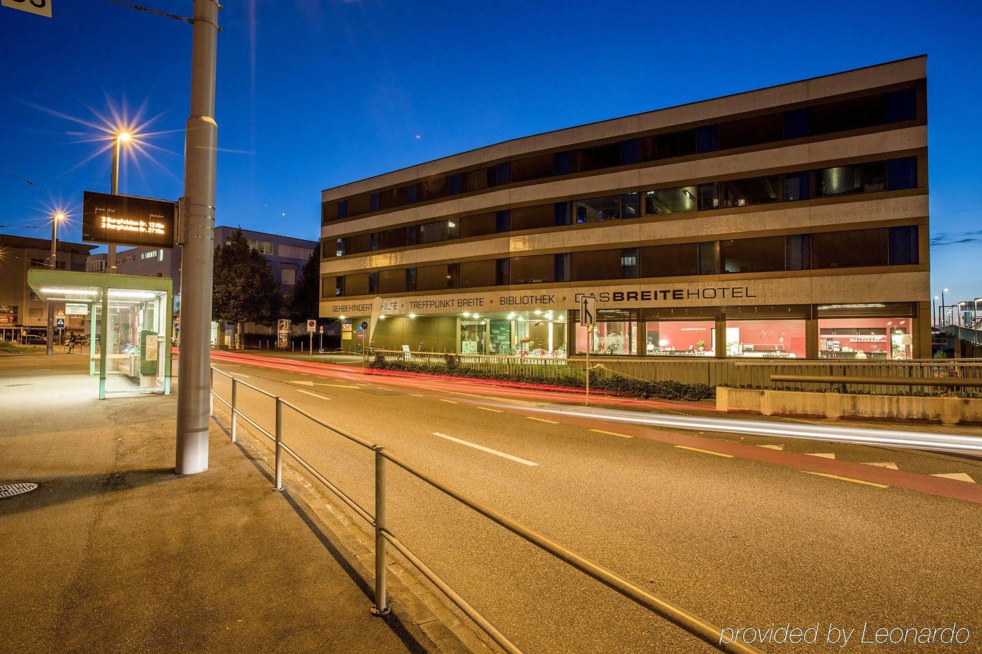 Dasbreitehotel Am Rhein 3*