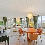 Becozy Self Check-In Pop-Up Hotel Basel