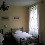 3 Camere