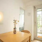 Spacious Apartment Next To Park With Free Baselcard