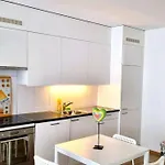 Close To Rhein With Balconies Free Parking