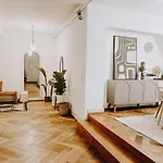 Stilvolle Maisonette Im Herzen Der Stadt