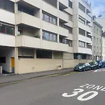 Expo-Basel-Ch Apt, Amazon Prime Video, Wifi, Coffee & Tee, Popcorn, Kitchen