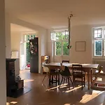 4 Story, 12 Beds, Home Near Eurovision Contest