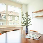 Modern 3-Bedroom Apartment In City Centre