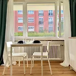 Cozy & Central - New Room In Basel, Gundeli