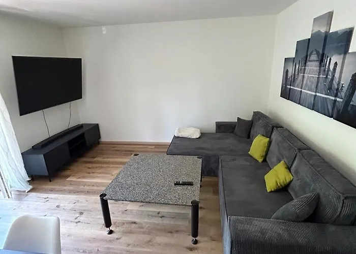 Modern Apartment Near Stjakob Basel