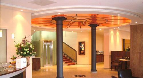 Schweizerhof Hotel