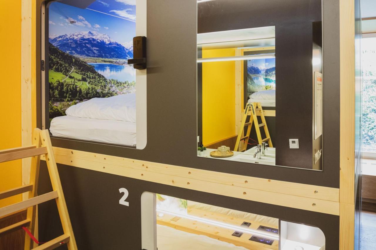 Capsule hotel Capsule By Hyve