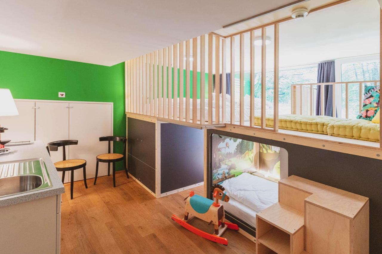 Capsule hotel Capsule By Hyve