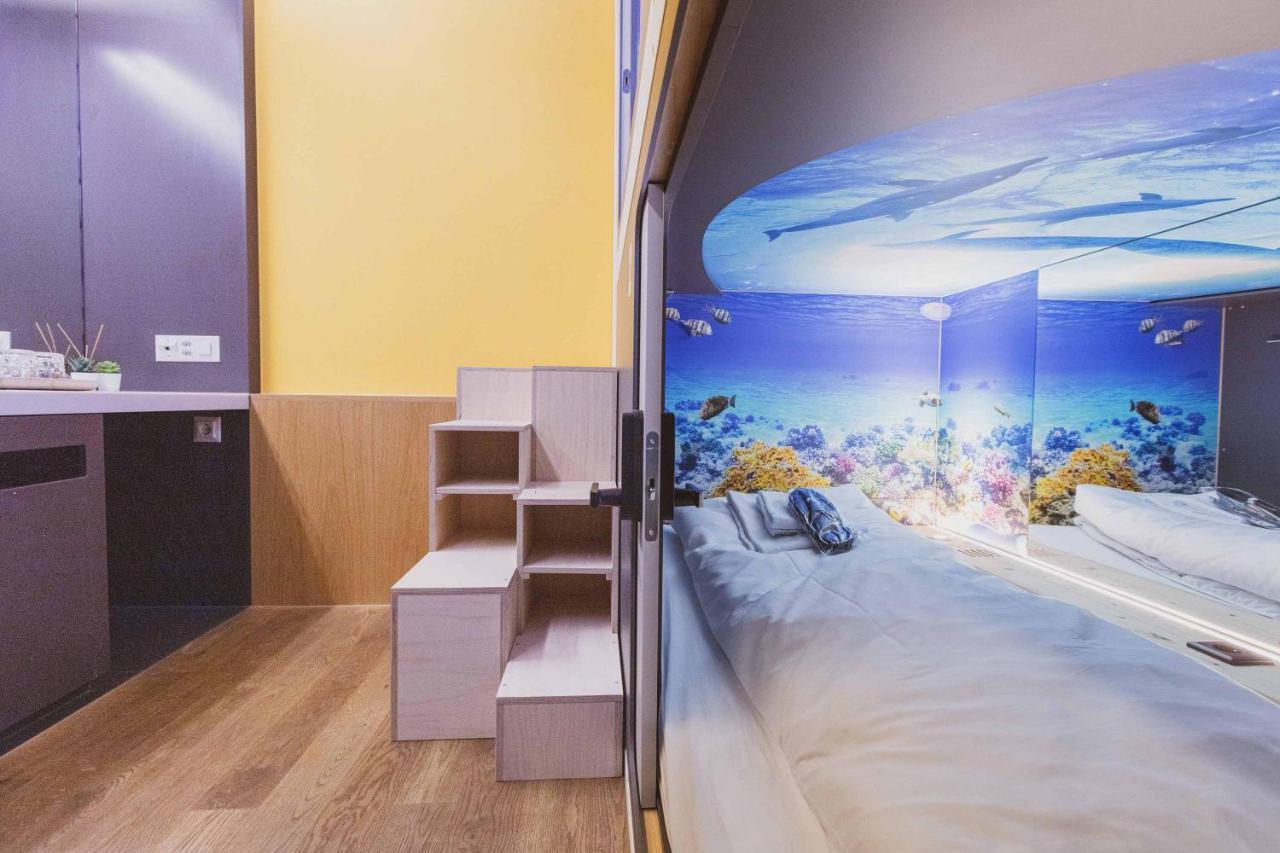 Capsule hotel Capsule By Hyve