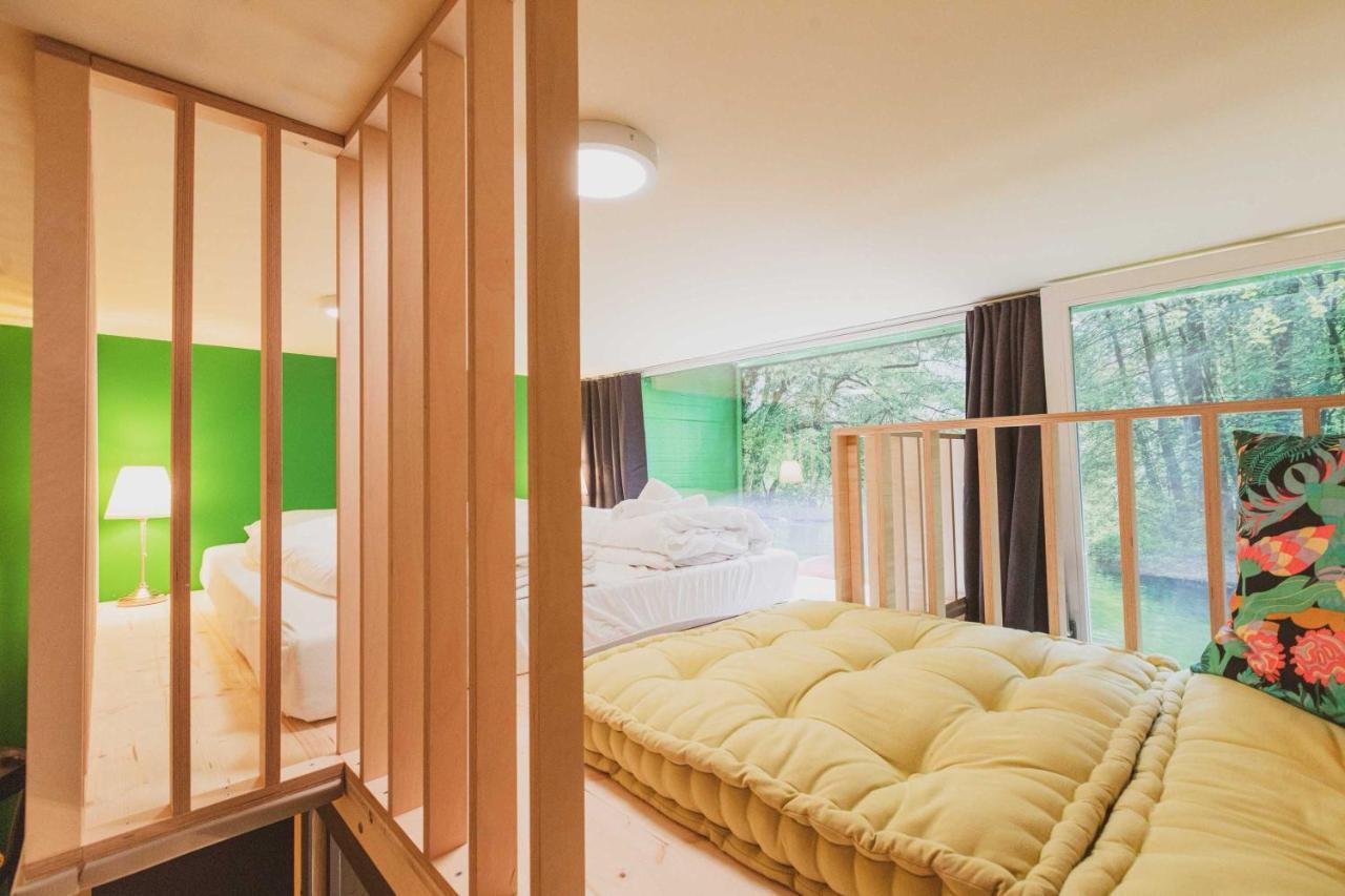 Capsule hotel Capsule By Hyve *