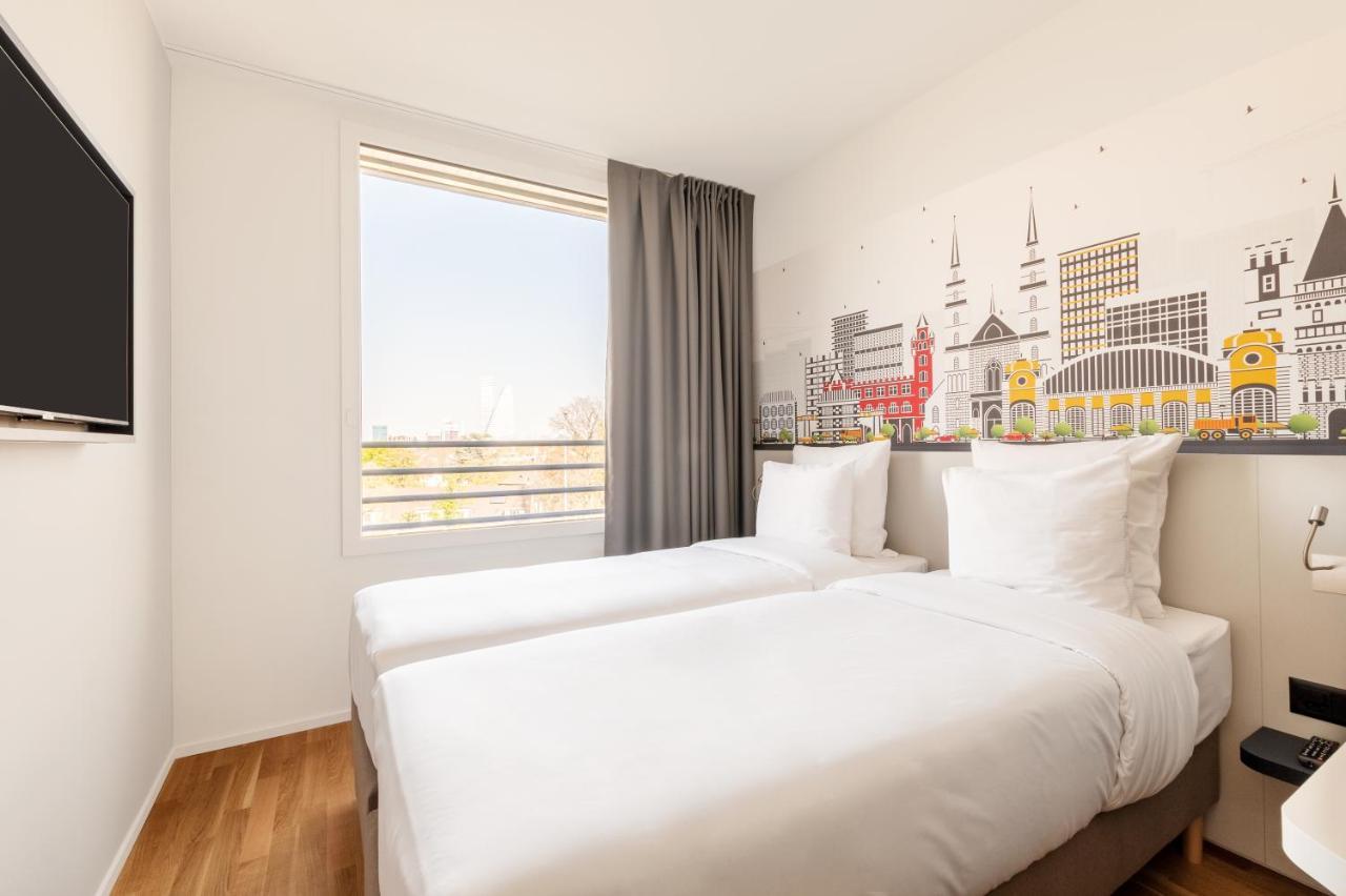 B&B Hotel Basel Hotel