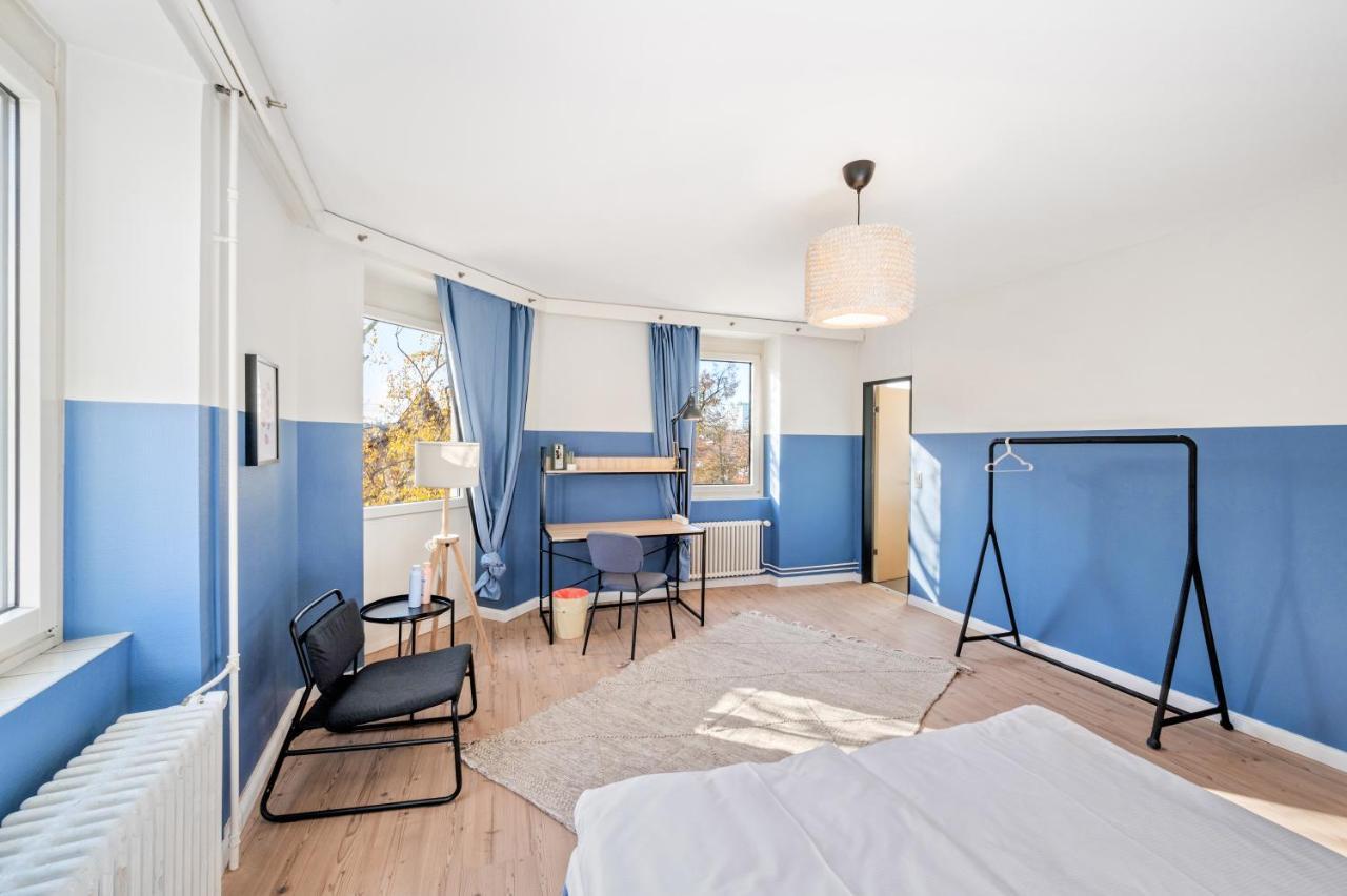 Becozy Self Check-in Pop-up Hotel