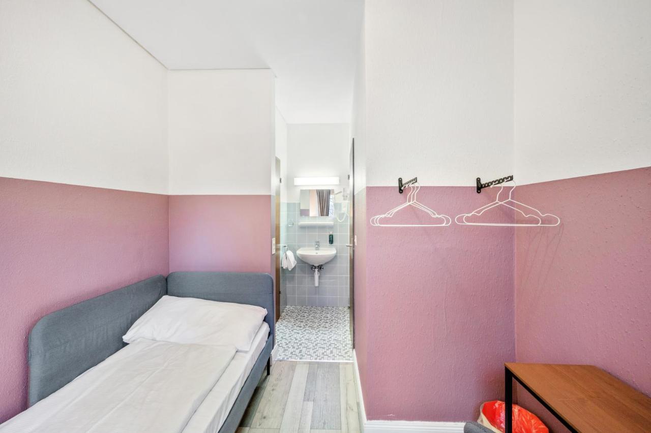 Hotel Becozy Self Check-in Pop-up