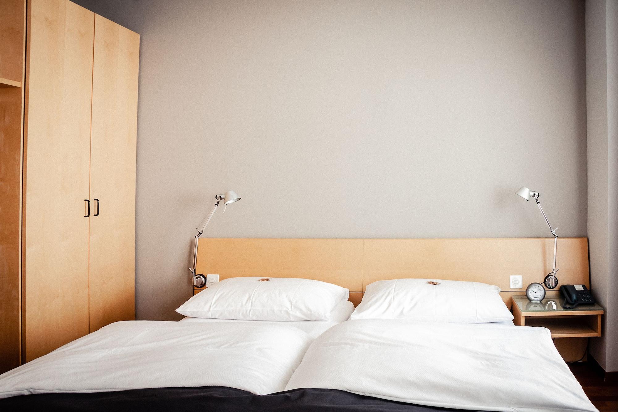 Royal - Urban Living Otel Basel