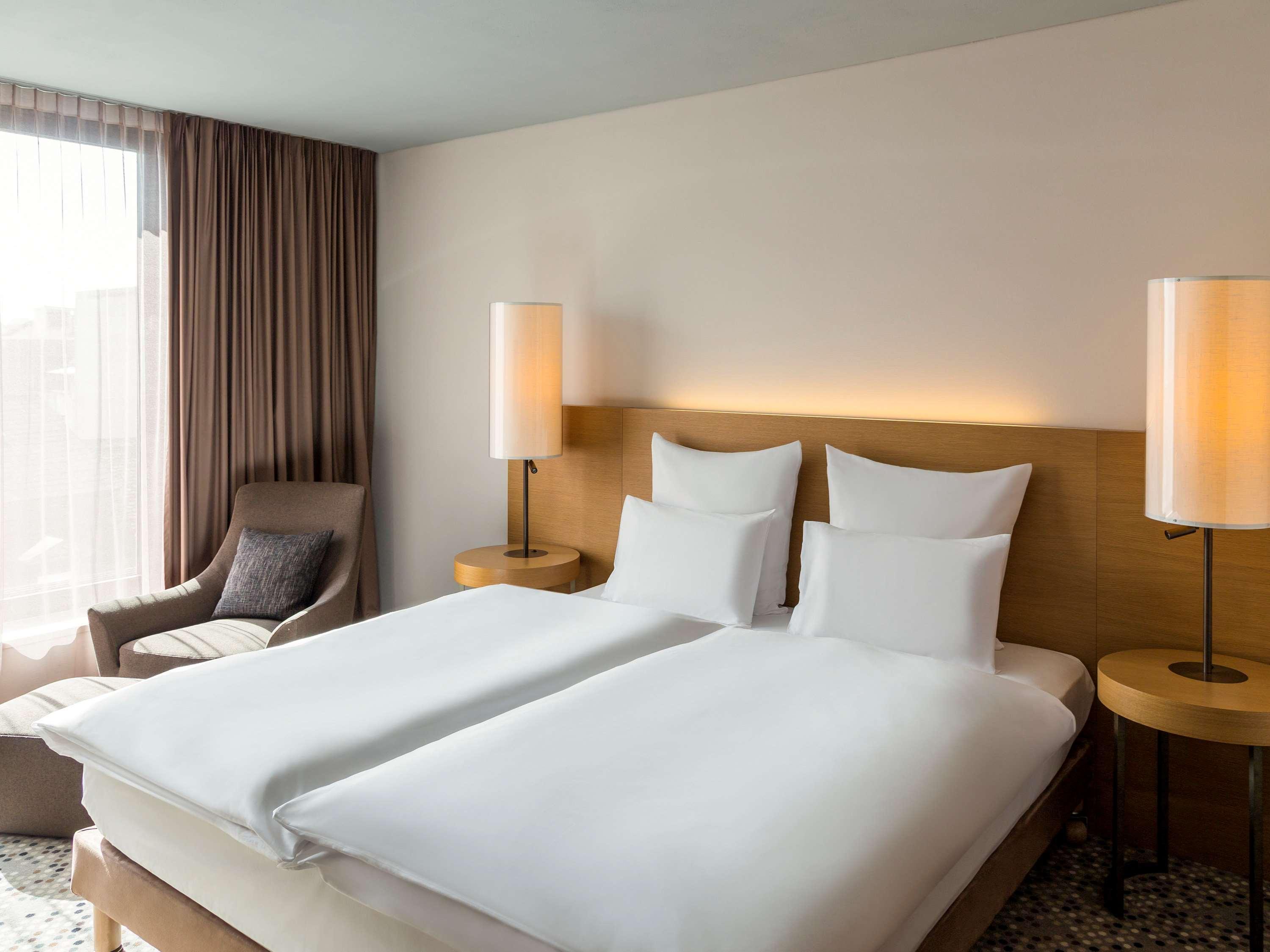 Pullman Europe 4*