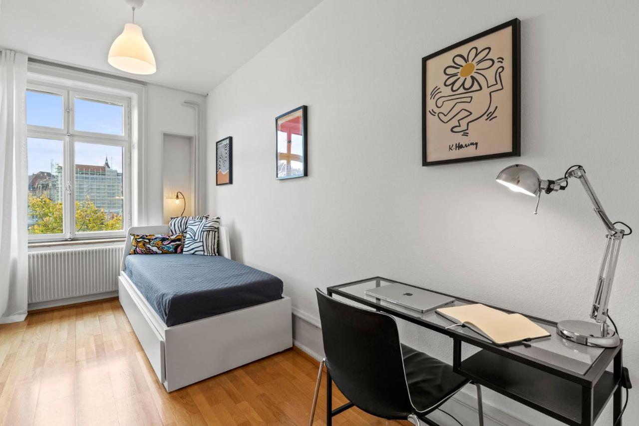 True Basel - Stadtwohnung I Rheinblick Apartment *