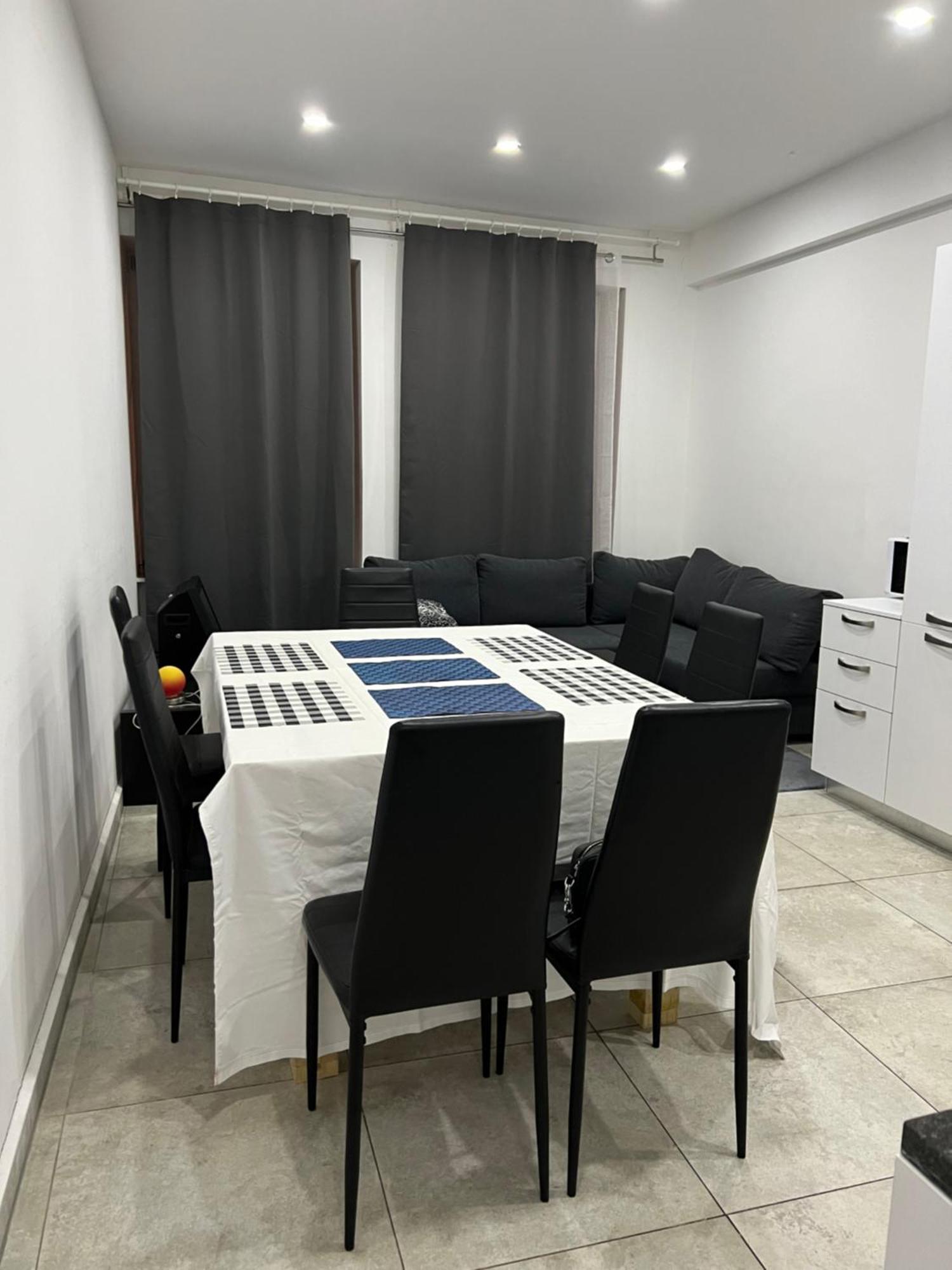 Entire Claraplatz, Appartement *