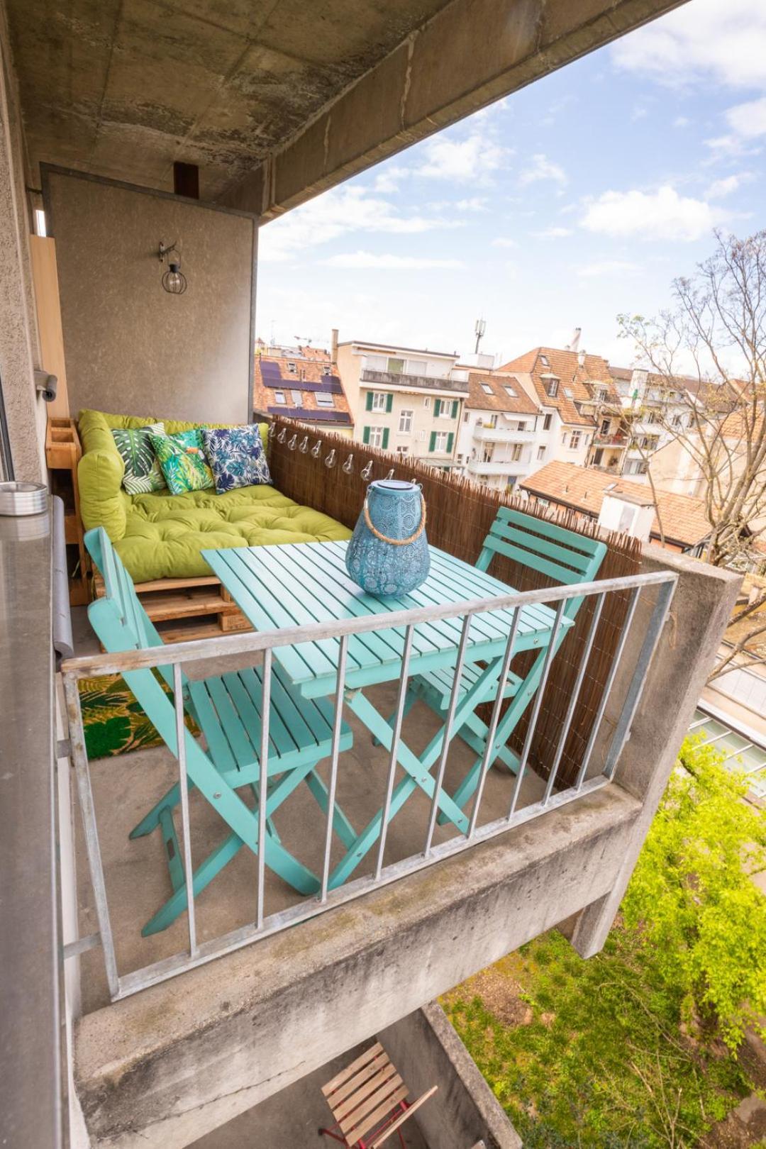 Special Blue Tiger Basel, Messe Kleinbasel 10-star Appartement