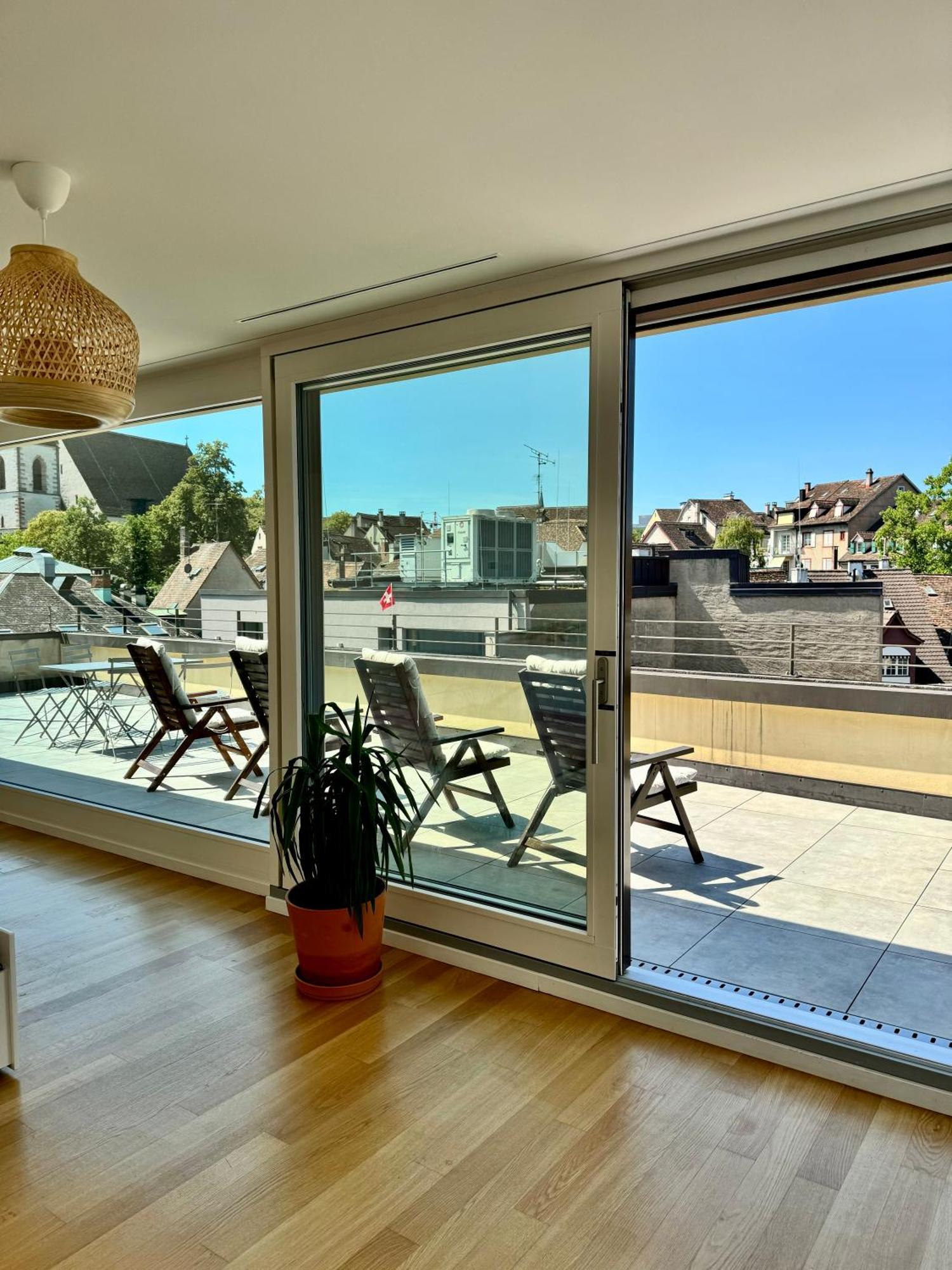 Exclusive Rooftop Duplex Penthouse - 200sqm - 280 Panoramic Views - Downtown Appartement Bazel