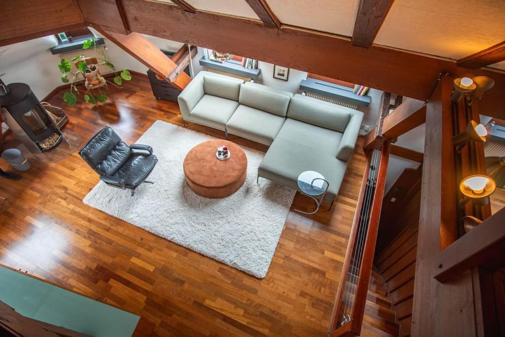 Penthouse In Center With Free Baselcard *