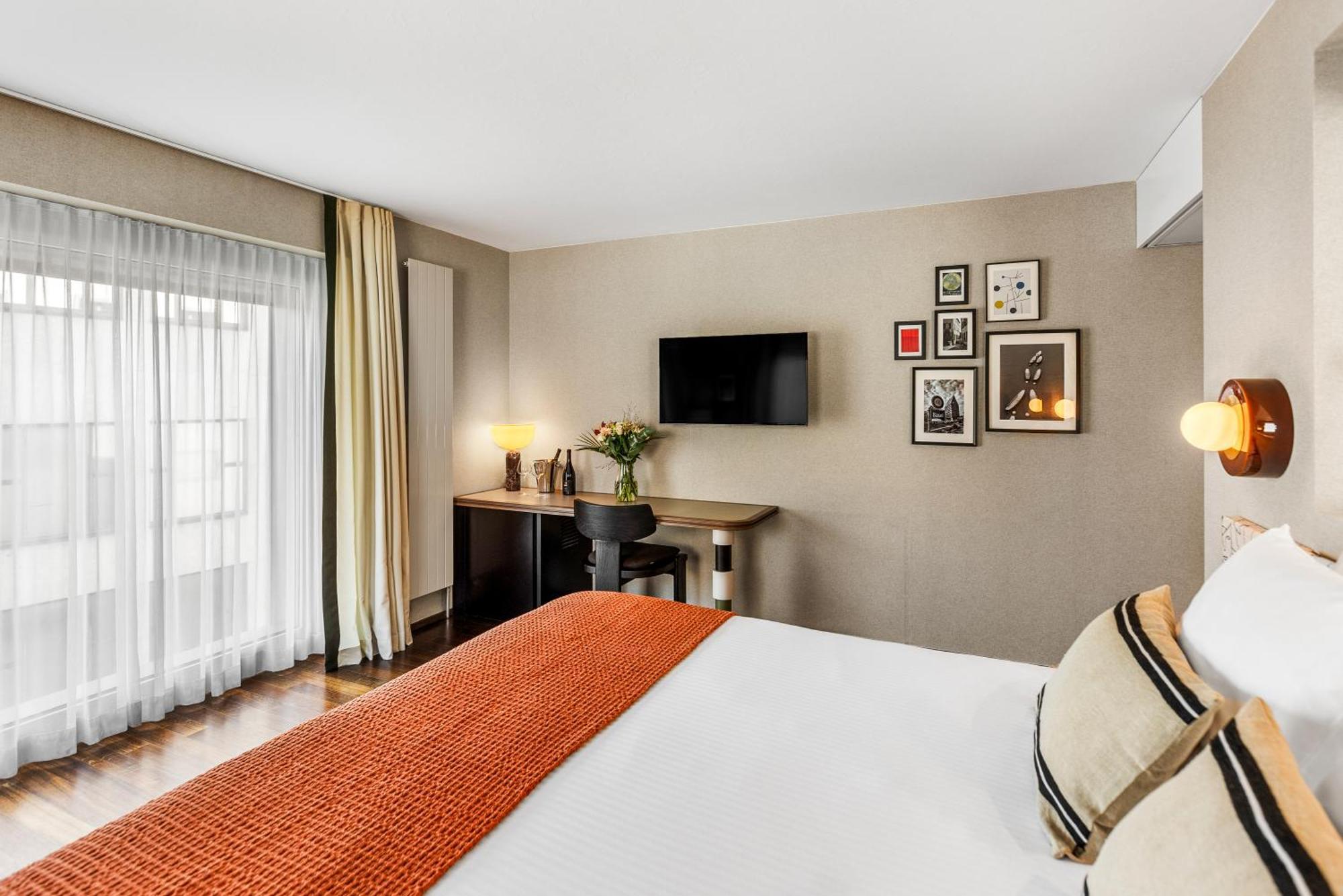 D - - Fully Renovated 2025 Hotel