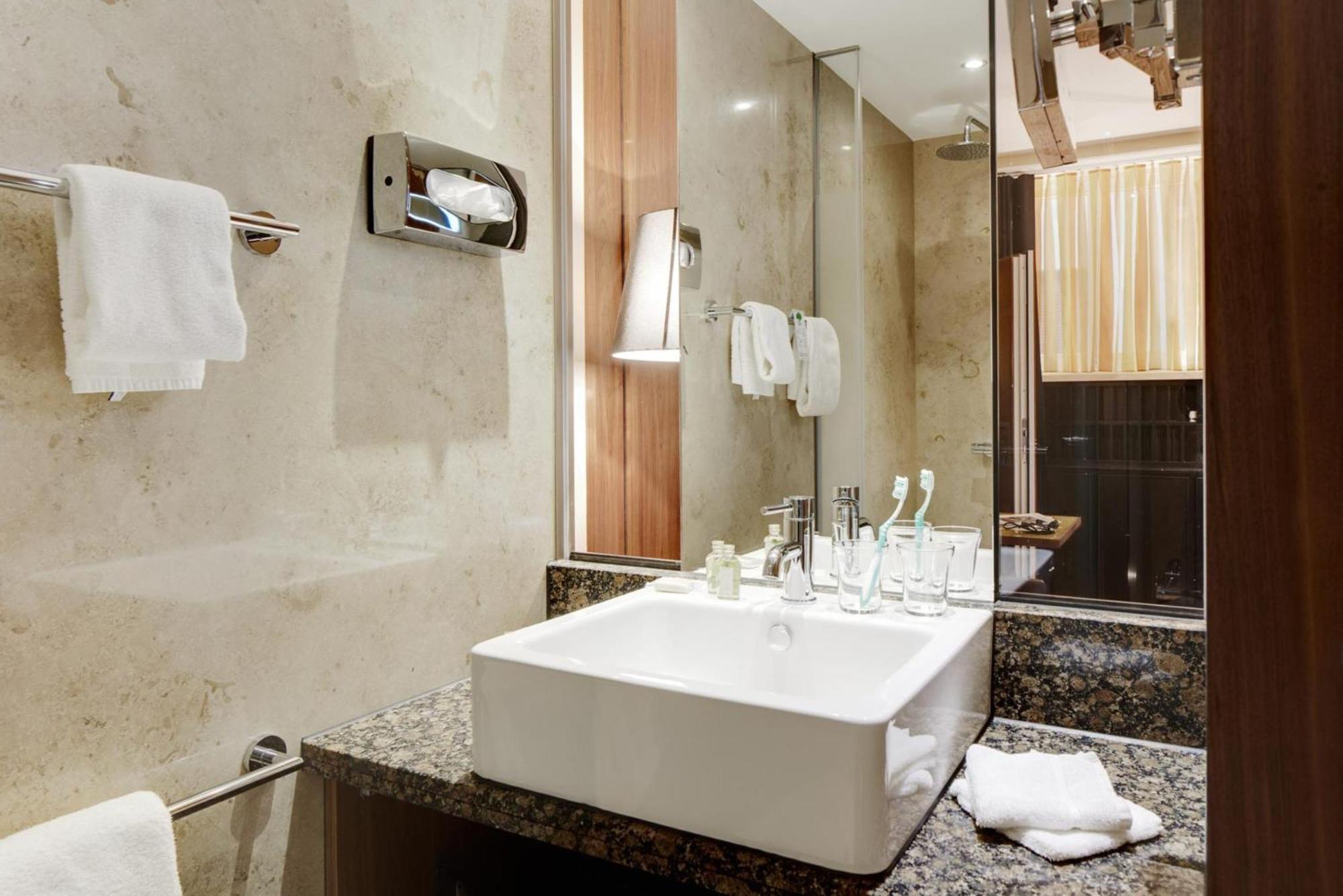 Du Commerce Hotel Basel