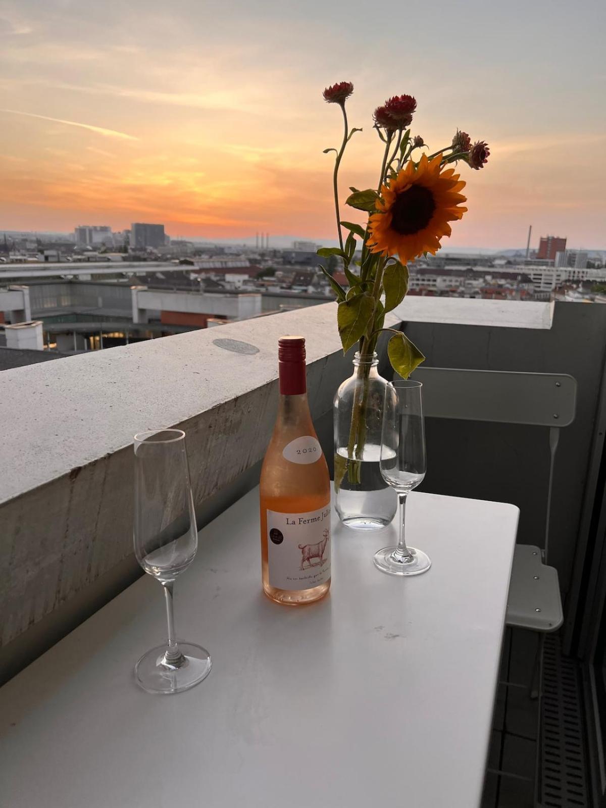 Apartment View Flat By Art *