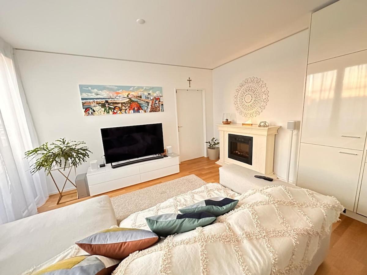 View Flat By Art Apartment *