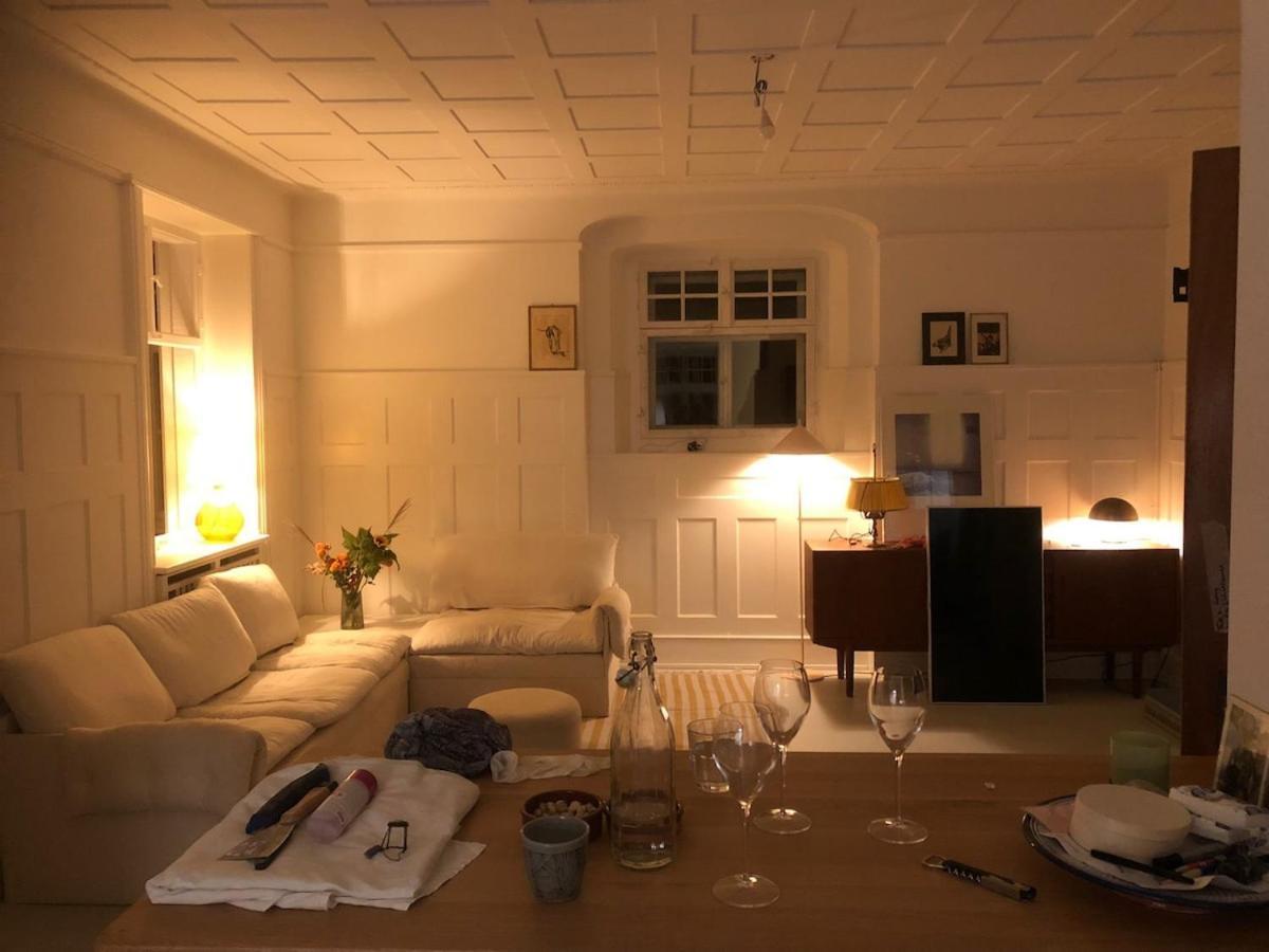 4 Story, 12 Beds, Near Eurovision Contest Pousada *