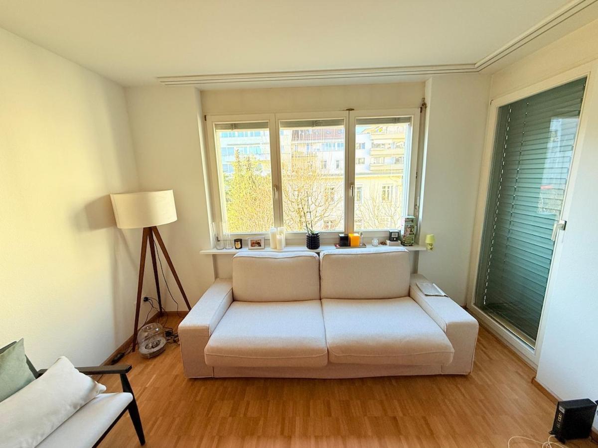 Very Flat 80 Meter From Sbb Apartment