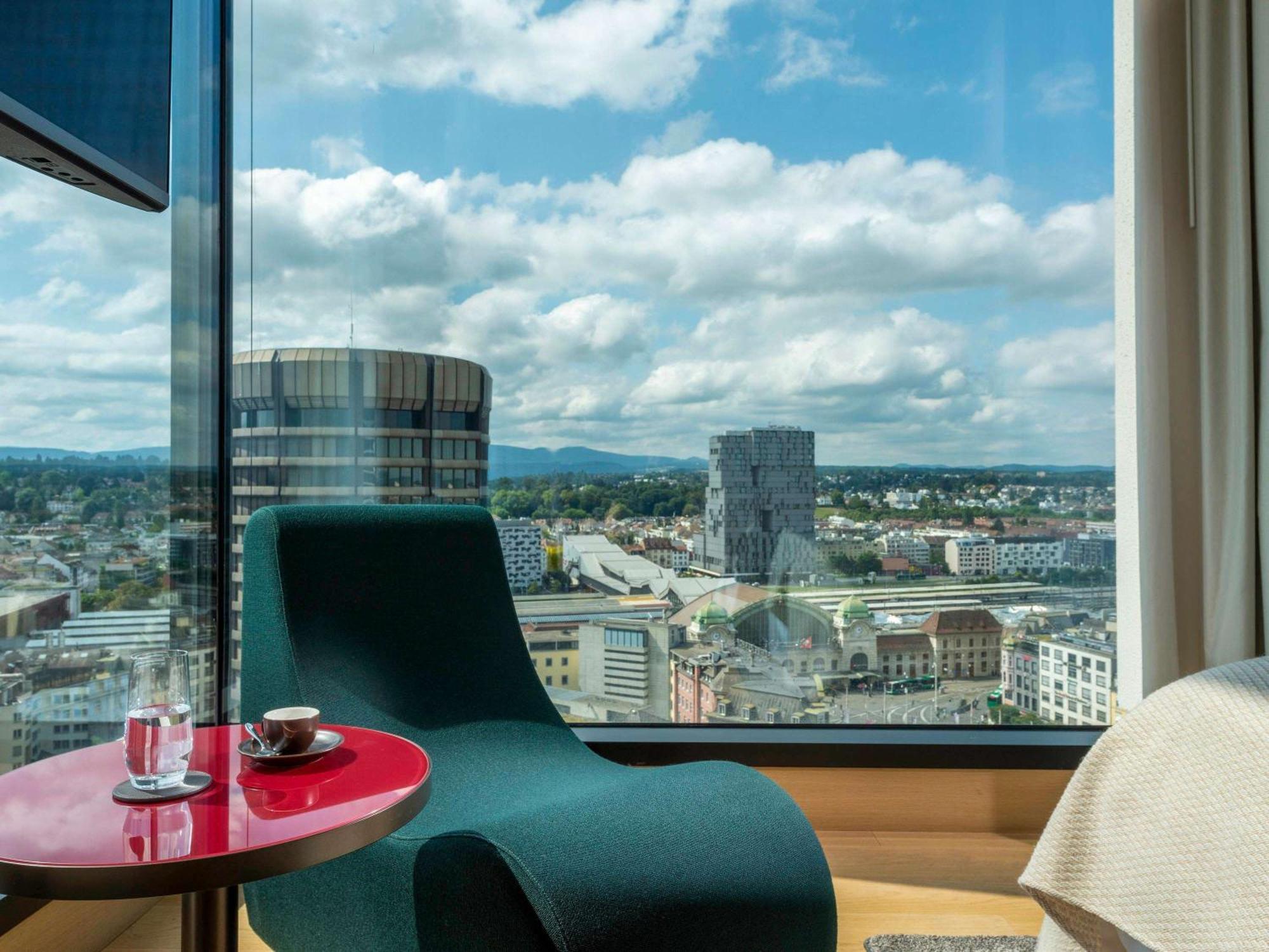 Moevenpick Hotel 4*