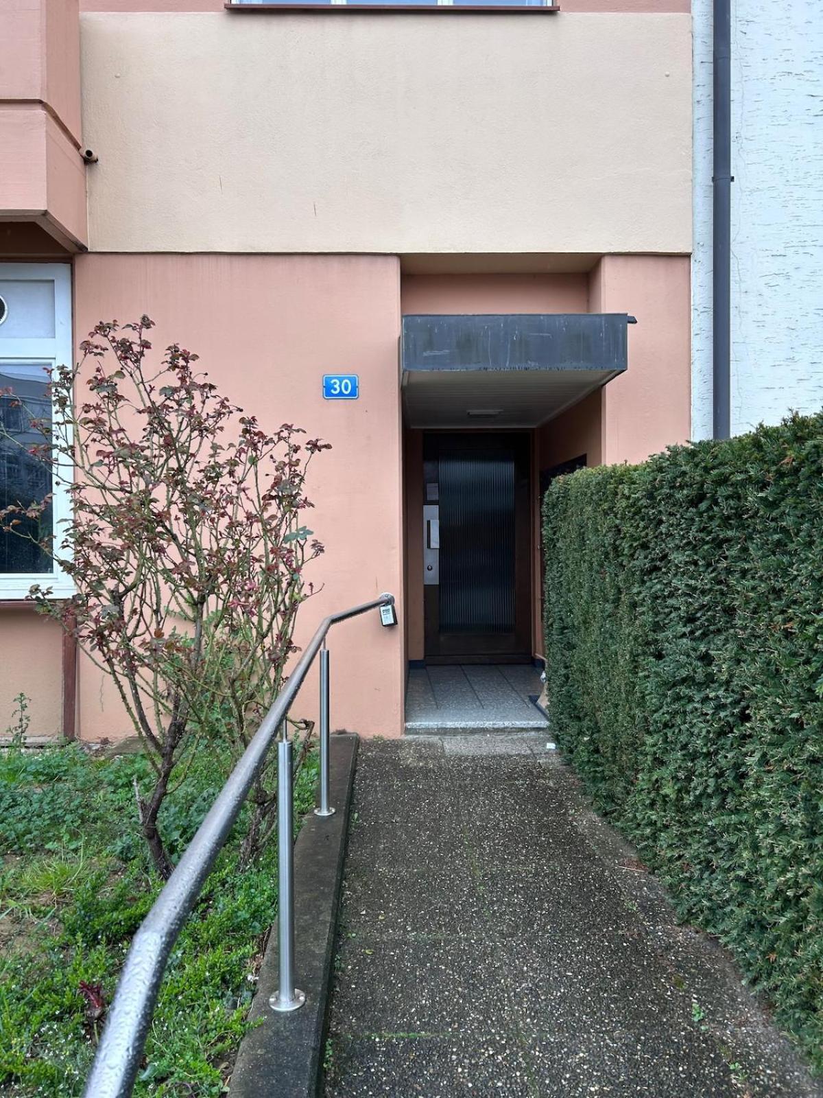 Apartment Modernes In Basel-stadt