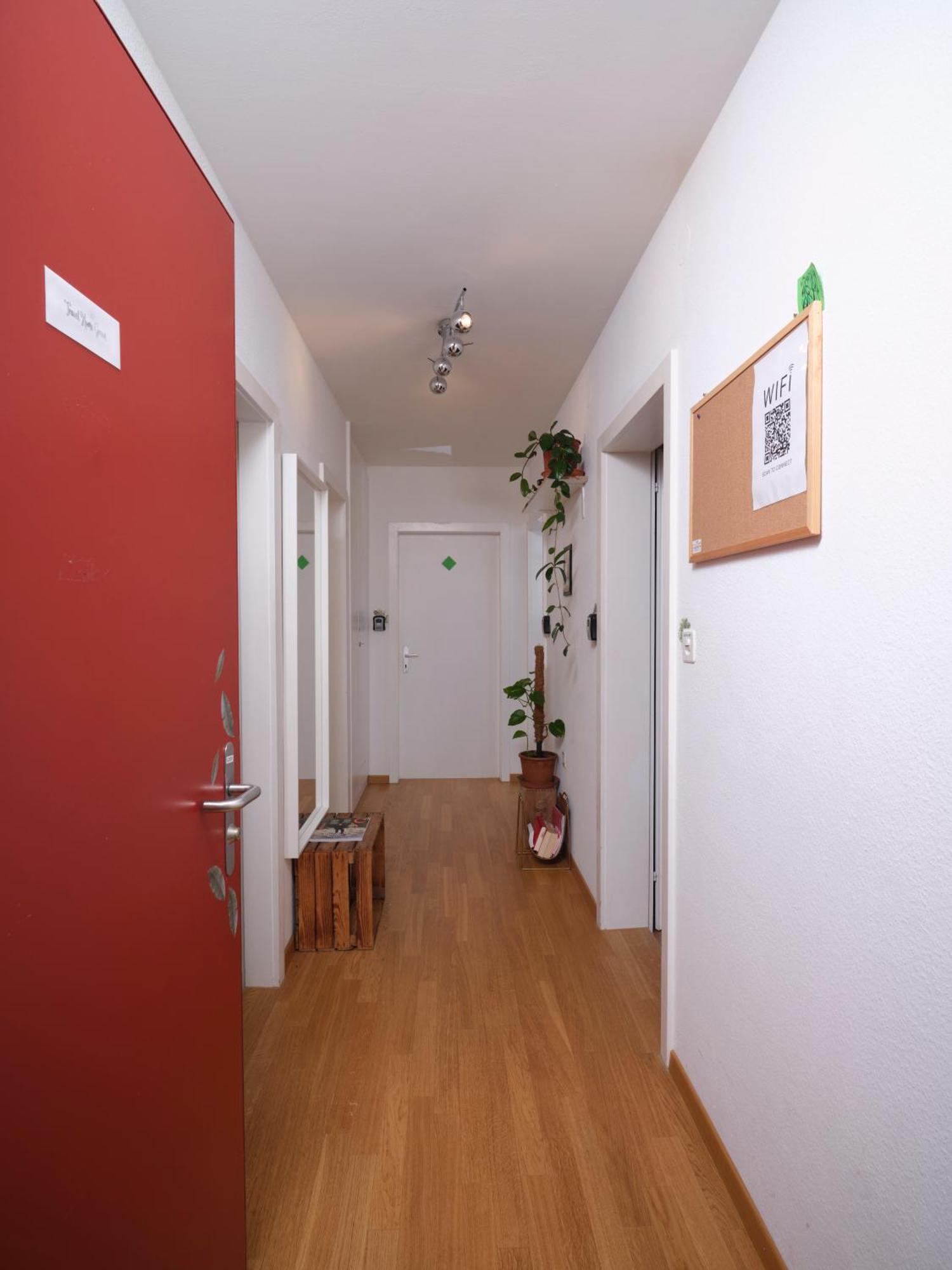 Doppelzimmer In Der Naehe Des Flusses Und Stadions Homestay Basel