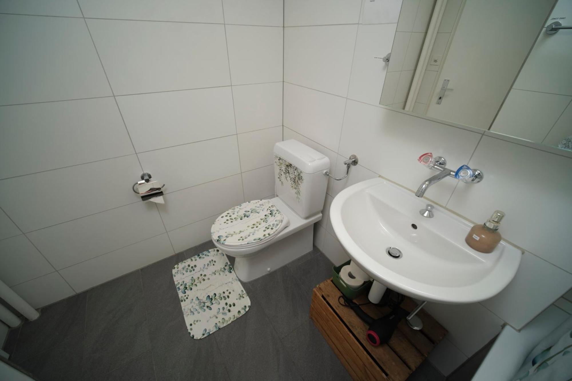 Doppelzimmer In Der Naehe Des Flusses Und Stadions Basel
