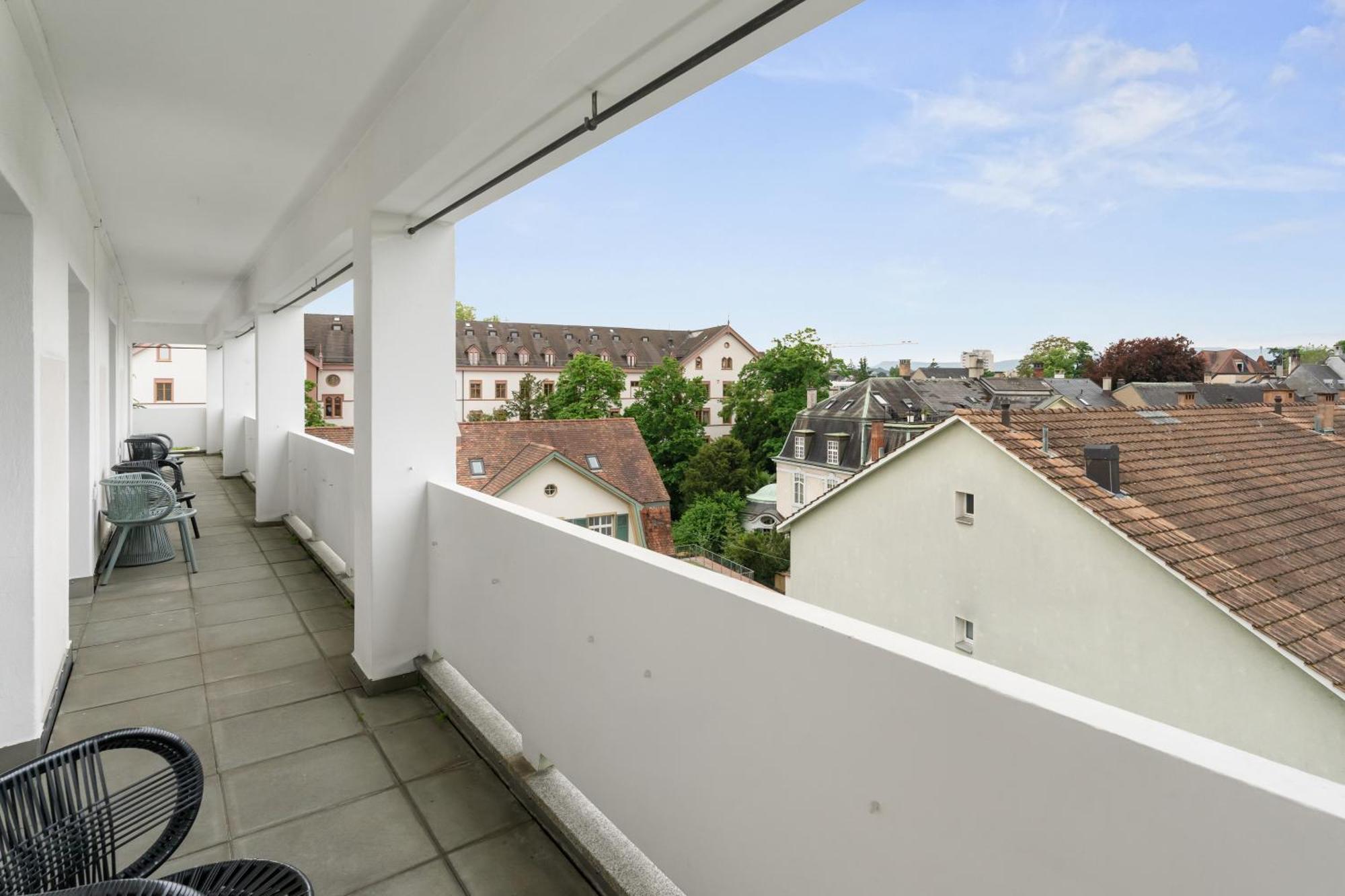 Exquis Design Urban Blue I Altstadt I Messe & Art I Gemeinschaftskueche & -bad Bazel