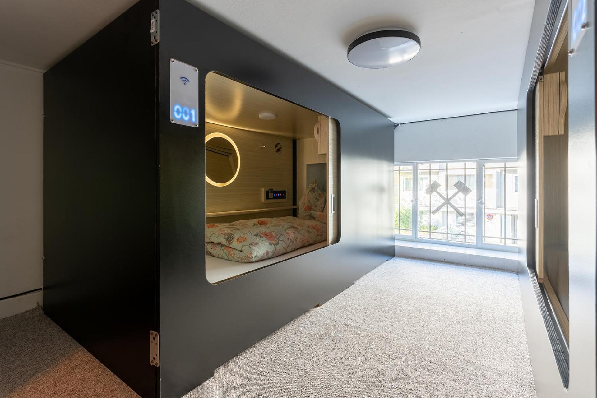 Mue Cubes - Capsule Capsule hotel