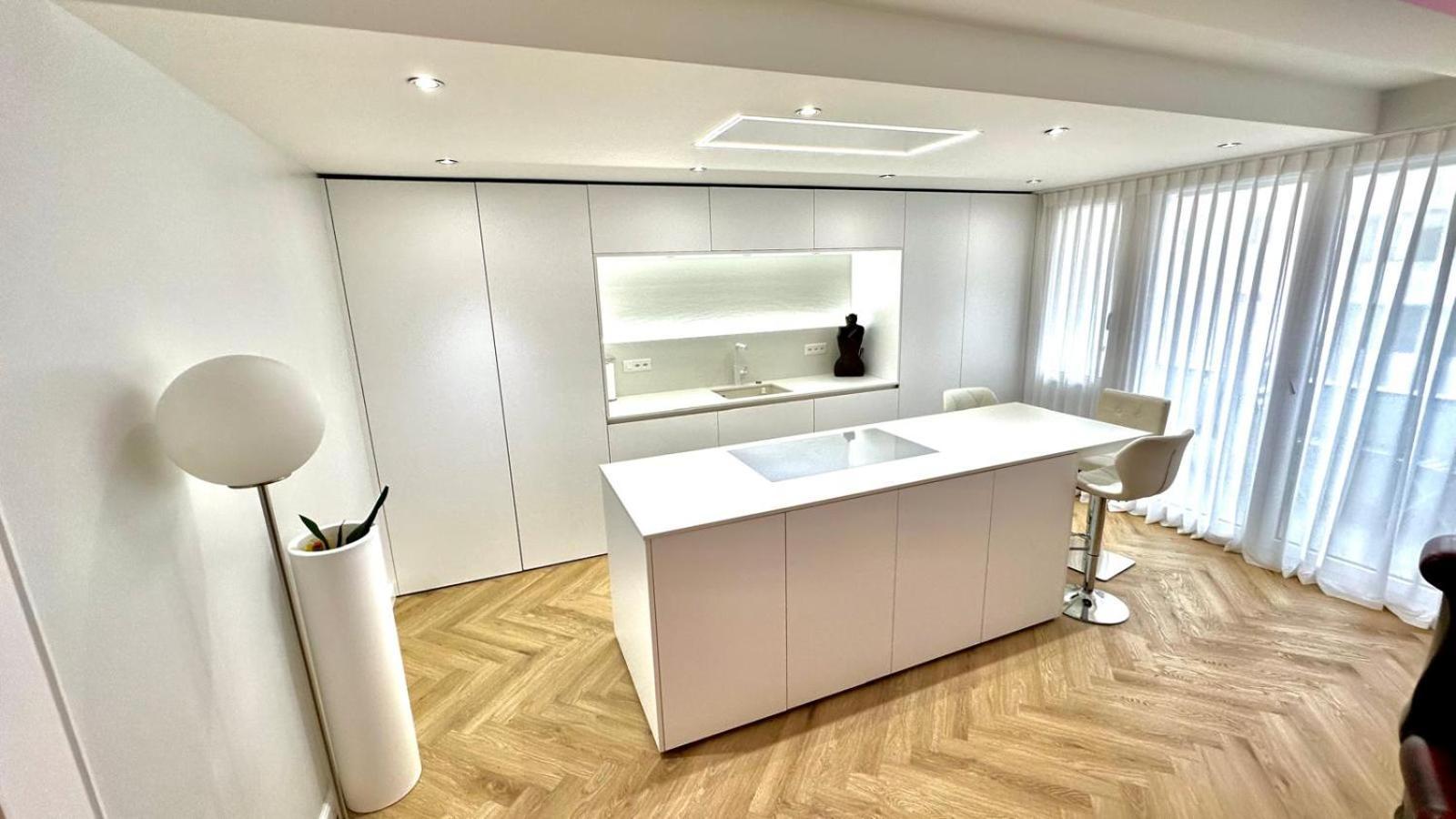 Apartment Modern 100m2, Treadmill Yoga Matts, 2 Balconies 5min To Main Station - 10min To Basel